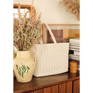 S�zane Tan Tote Bag